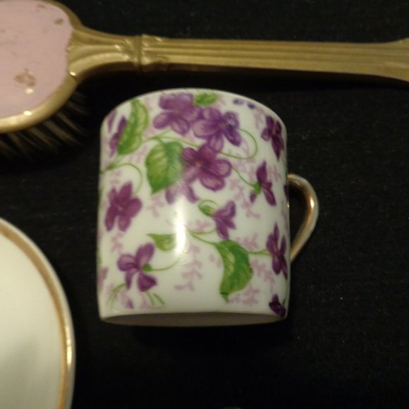 PAST ROMANCE BALLETCORE VINTAGE CHINZ CUP 2 SM PLATES OLD HAIRBRUSH LOT - Picture 6 of 8